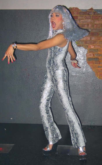 mmsilveroutfit.jpg